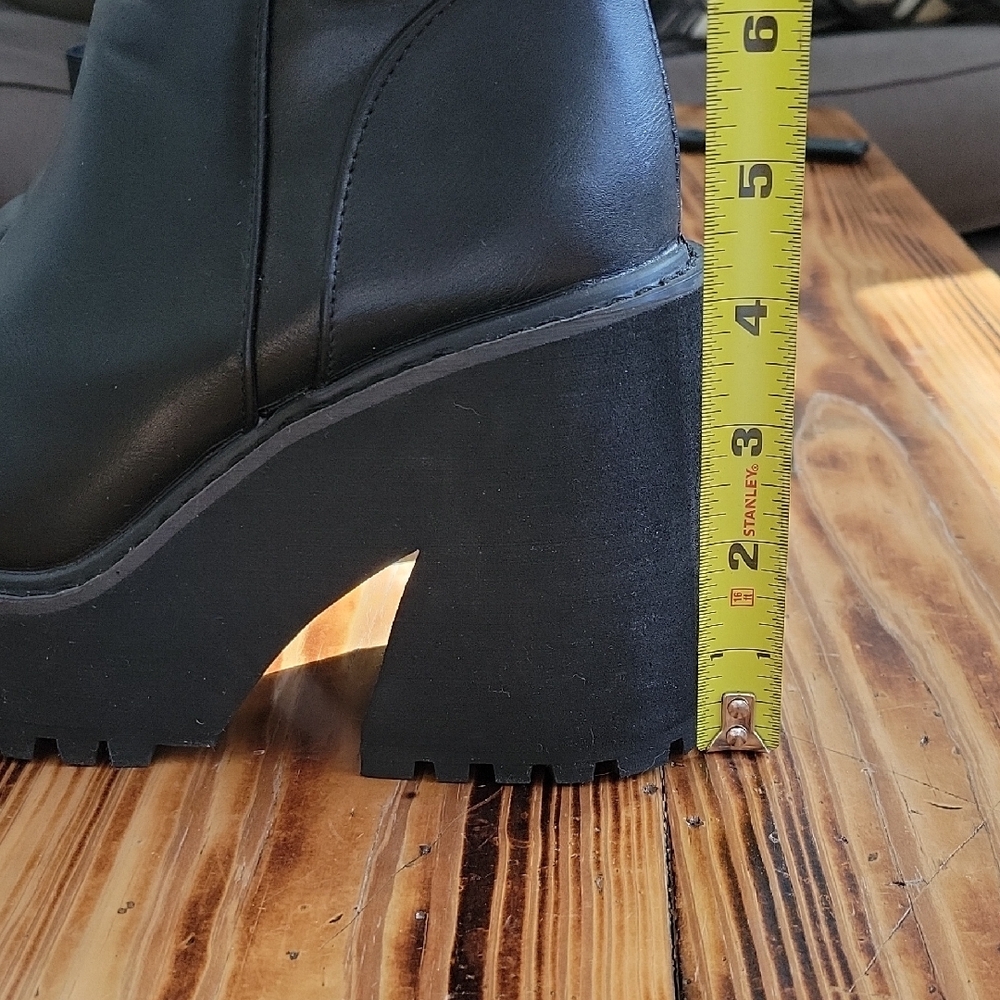 Black Platform Boots - Picture 2 of 3